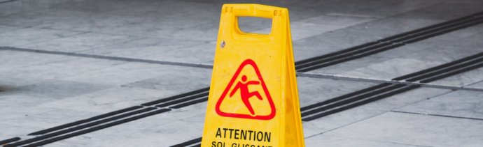 Kiedy uważać na umowę zlecenie?